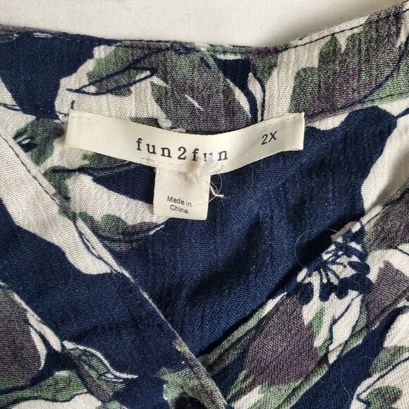 Fun2Fun 2X Navy Green White Floral Long Sleeve Button Blouse - Picture 5 of 8